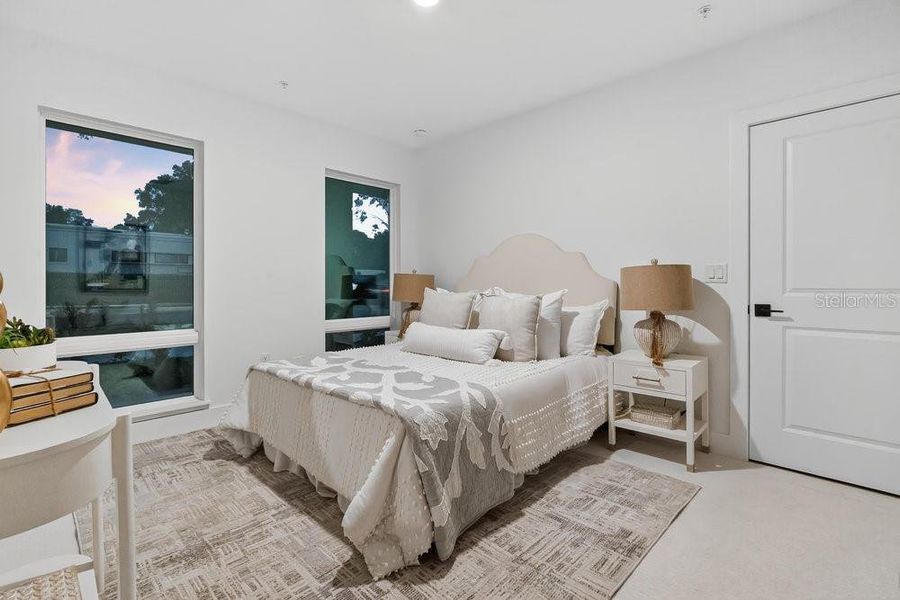 Furnished interior view inside a new home in , Orlando (Image 6).