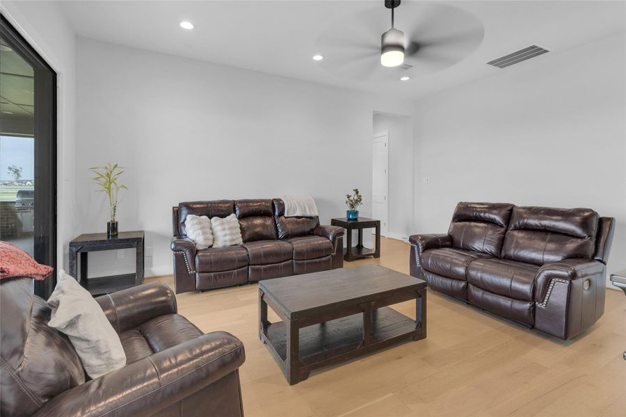 Furnished interior view inside a new home in Lakeview, Waller (Image 28).