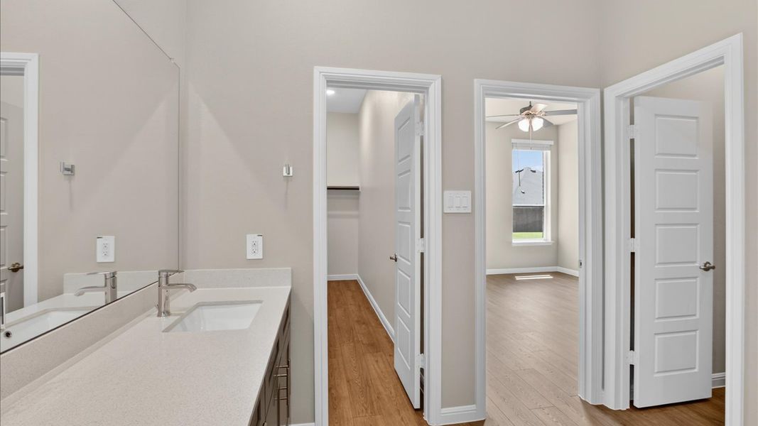 Furnished interior view inside a new home in Lakeview Pointe, Grand Prairie (Image 12).
