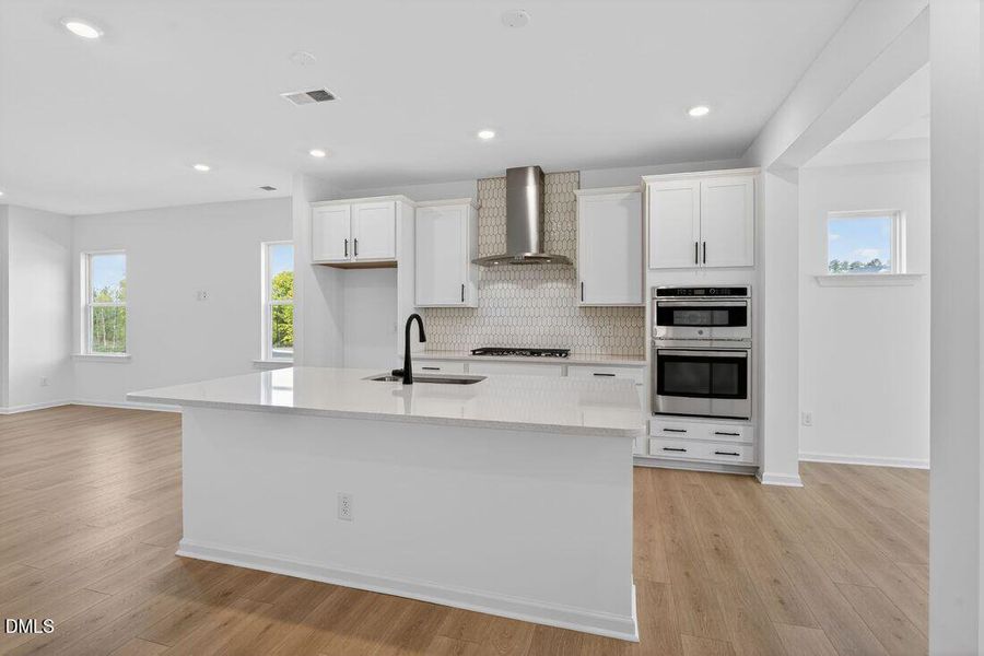 hj-nc-raleigh-silverstone-terraces-savan