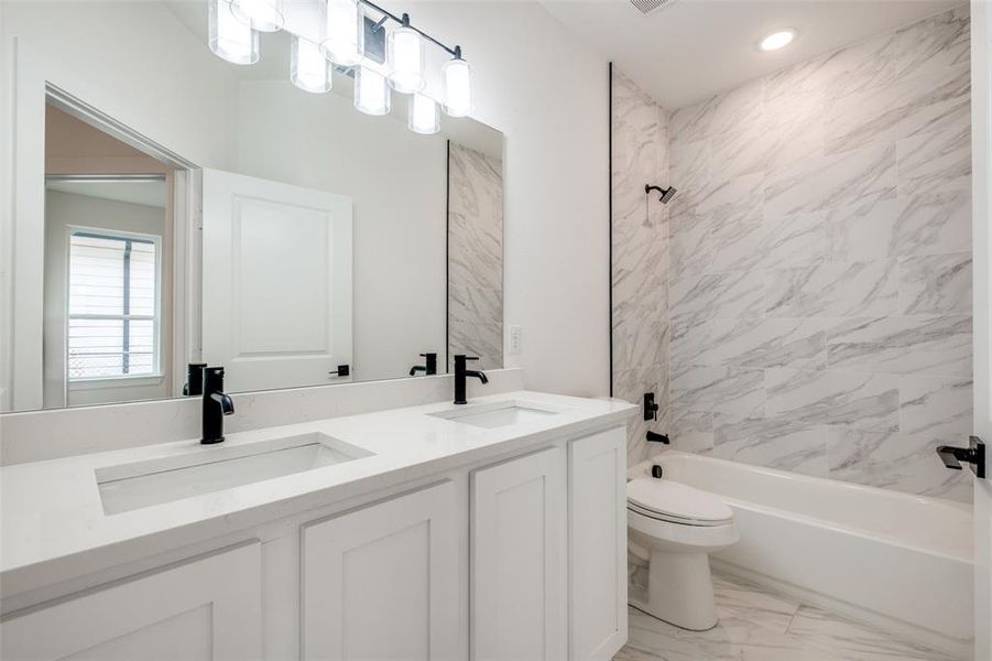 Furnished interior view inside a new home in , Dallas (Image 9).