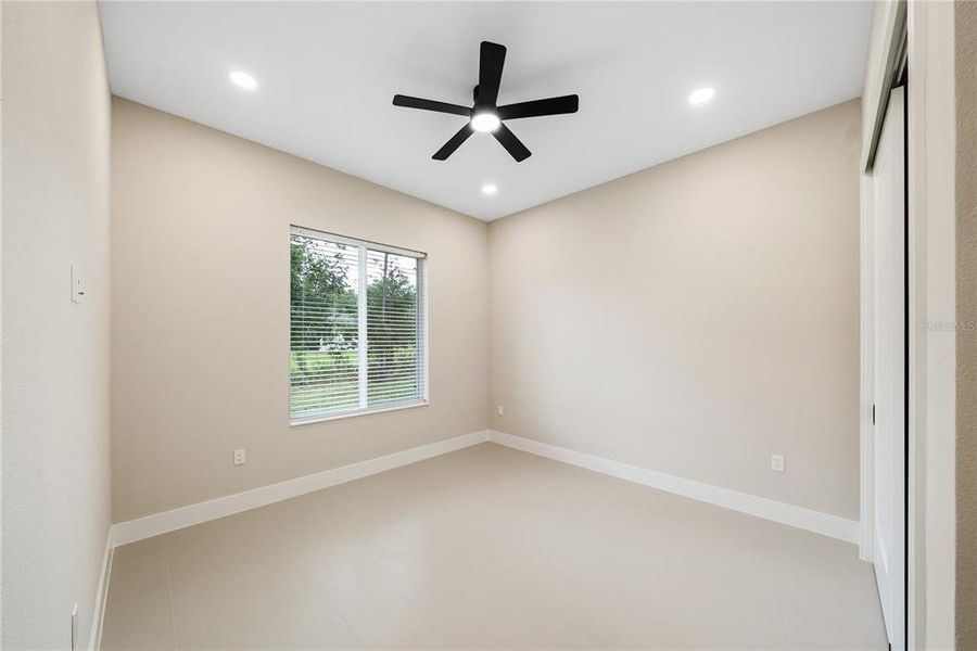 Spacious, unfurnished interior of a new home in , Ocala (Image 25).