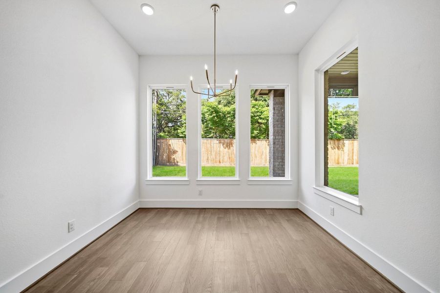 Spacious, unfurnished interior of a new home in , Houston (Image 12).