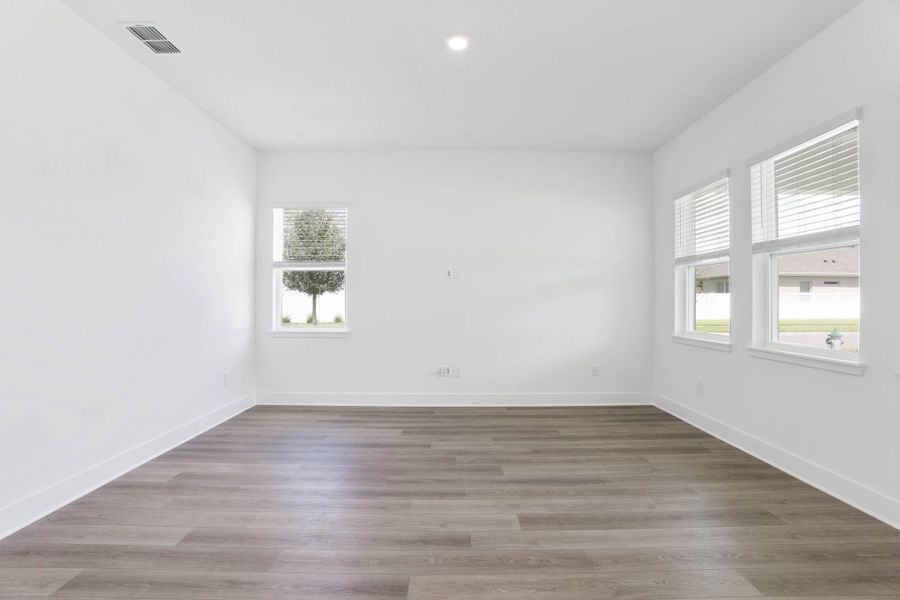 Representative unfurnished interior of a home built from the Hemingway by Rockwell Homes in Northlake at Ovation, Winter Garden (Image 27). Representative unfurnished interior of a home built from the Hemingway by Rockwell Homes in Northlake at Ovation, Winter Garden (Image 27).