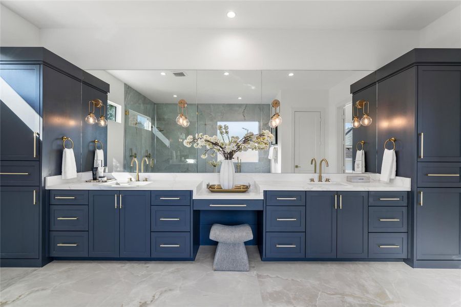 Furnished interior view inside a new home in , Houston (Image 37). Furnished interior view inside a new home in , Houston (Image 37).