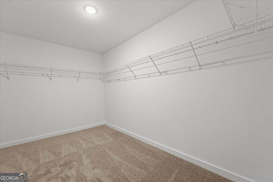 Spacious, unfurnished interior of a new home in Ellington Farms, Statham (Image 25).