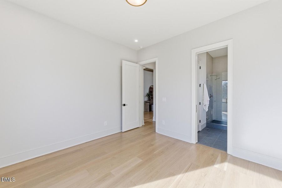 5856 Carriage Gate-26