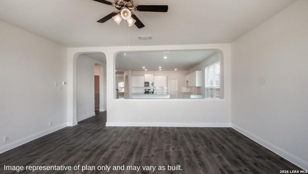 Spacious, unfurnished interior of a new home in Veranda, San Antonio (Image 13).