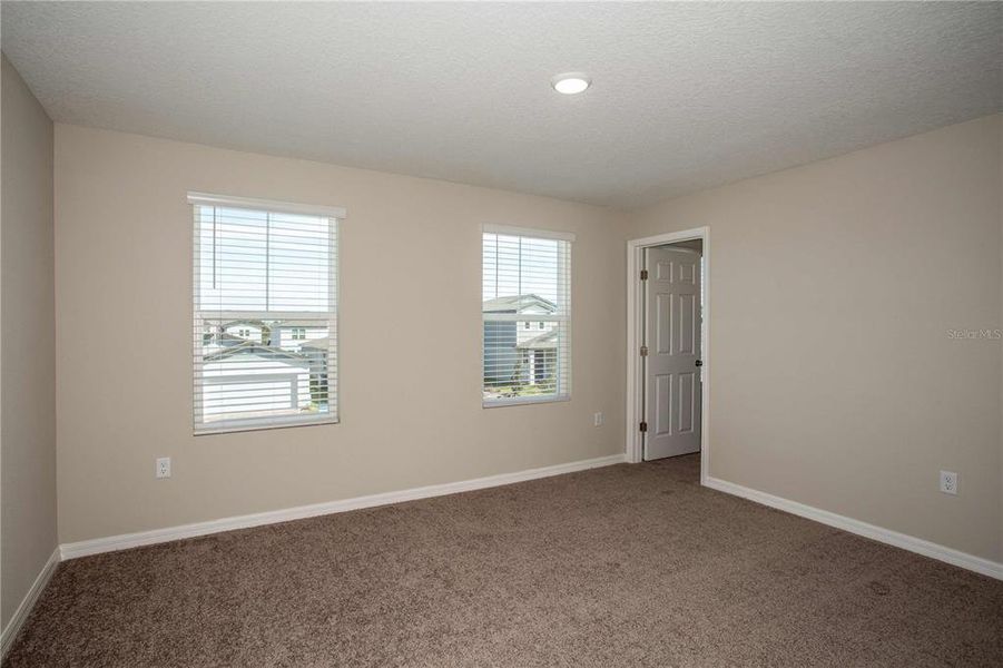 Spacious, unfurnished interior of a new home in Crosswinds, Haines City (Image 17).
