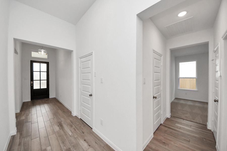 Spacious, unfurnished interior of a new home in 50' Traditional Homes at Elyson, Katy (Image 28). Spacious, unfurnished interior of a new home in 50' Traditional Homes at Elyson, Katy (Image 28).