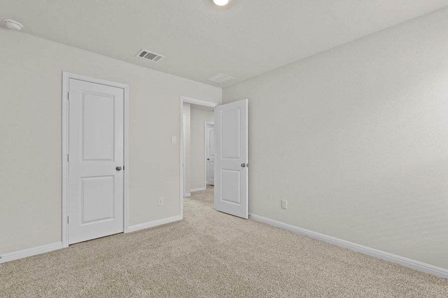 Spacious, unfurnished interior of a new home in Whisper South, San Marcos (Image 20).