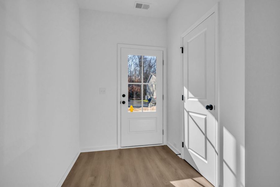 Spacious, unfurnished interior of a new home in Ironhorse, Dickson (Image 35).