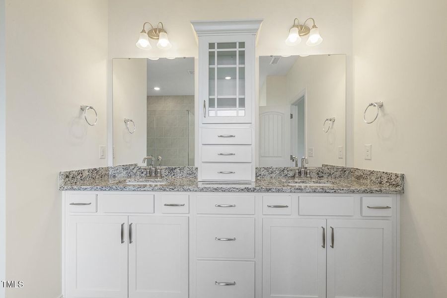 037_54716694790_o 037_54716694790_o