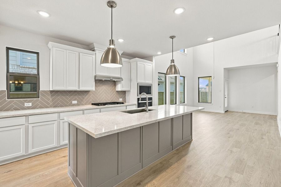 4br New Home in Celina, TX.  - Slide 10
