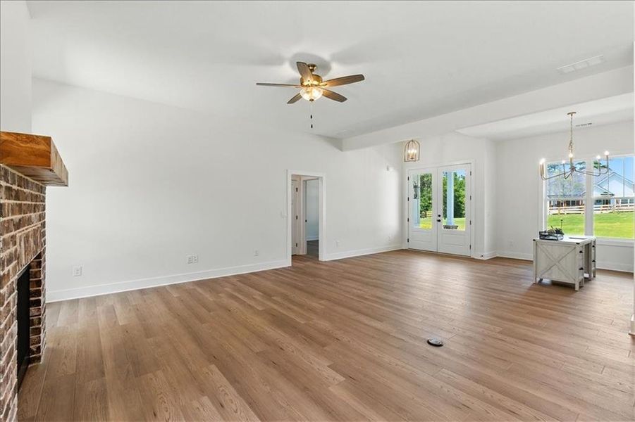 Spacious, unfurnished interior of a new home in , Waleska (Image 18).