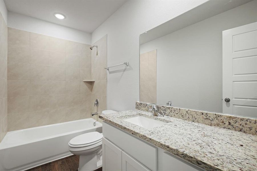 Furnished interior view inside a new home in Rocky Creek Crossing, Fort Worth (Image 7). Furnished interior view inside a new home in Rocky Creek Crossing, Fort Worth (Image 7).