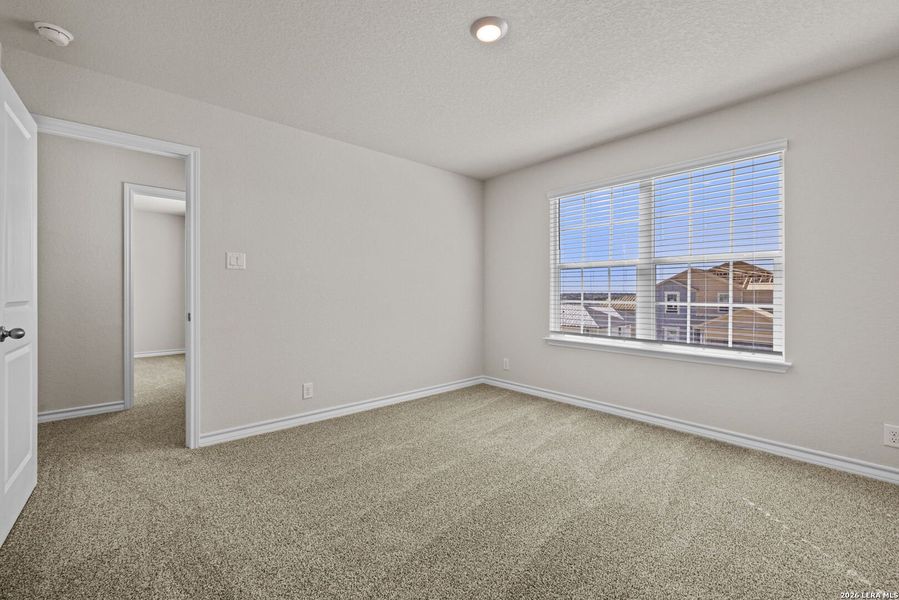 Spacious, unfurnished interior of a new home in Redbird Ranch, San Antonio (Image 17).