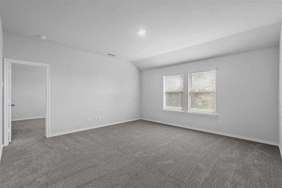 Spacious, unfurnished interior of a new home in , Fort Worth (Image 23).