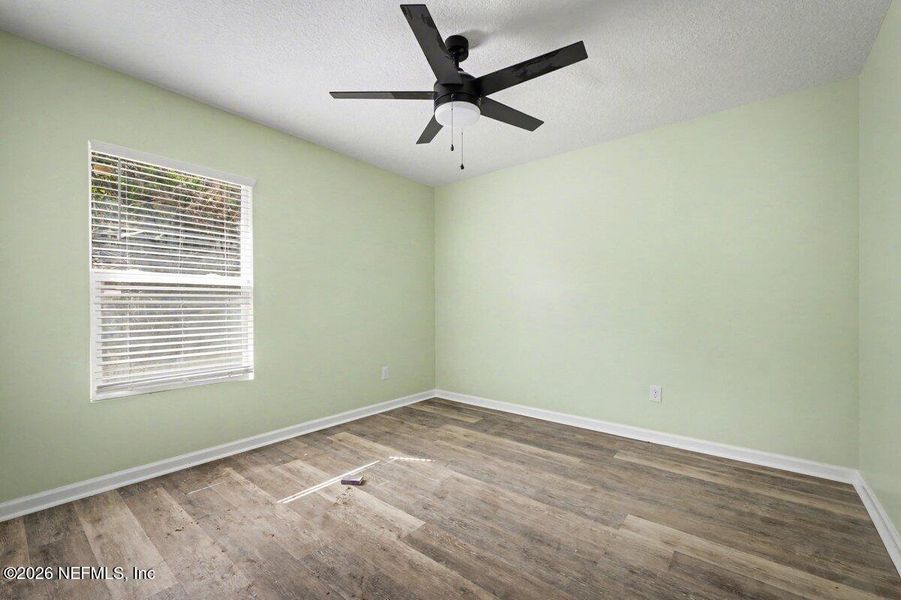 Spacious, unfurnished interior of a new home in , Jacksonville (Image 6).