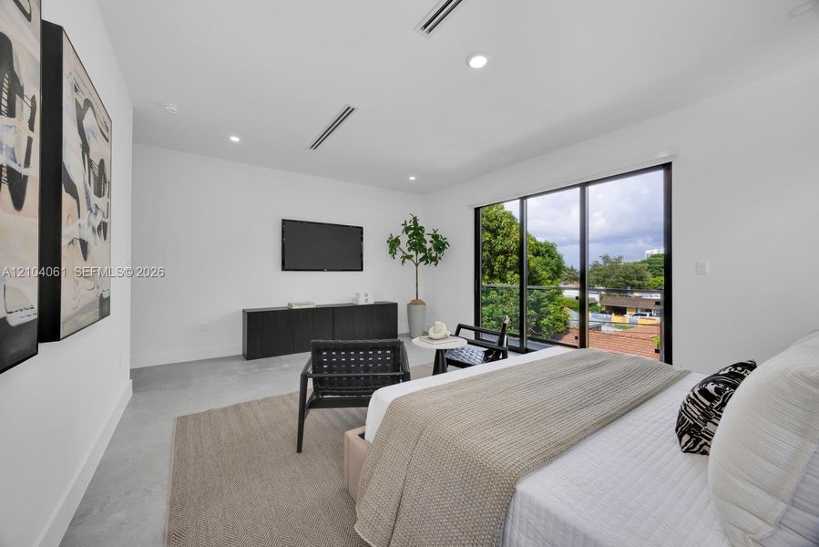 Furnished interior view inside a new home in , Miami (Image 27).