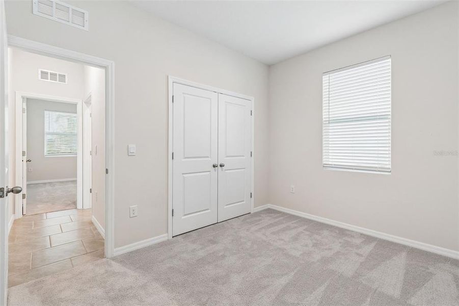 Spacious, unfurnished interior of a new home in Mirada, San Antonio (Image 30).