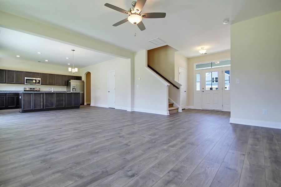 Spacious, unfurnished interior of a new home in Indigo Place, North Charleston (Image 10).