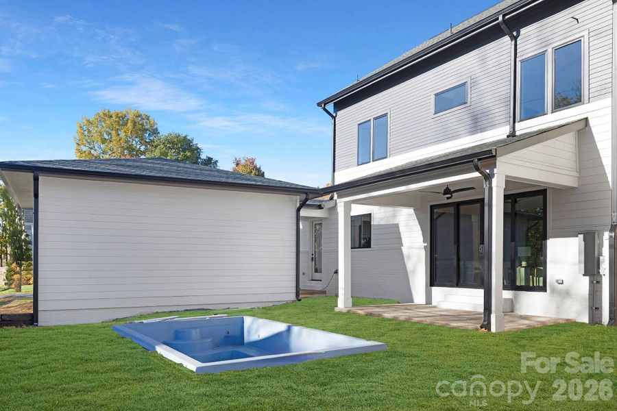 Exterior details and patio area of a home in , Charlotte (Image 4).