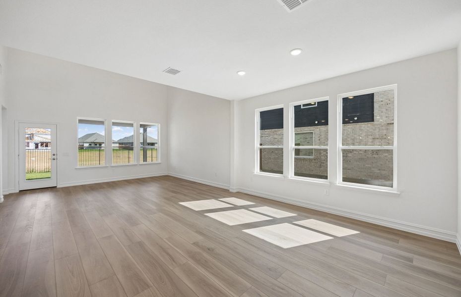 Spacious, unfurnished interior of a new home in Anna Town Square, Anna (Image 16). Spacious, unfurnished interior of a new home in Anna Town Square, Anna (Image 16).