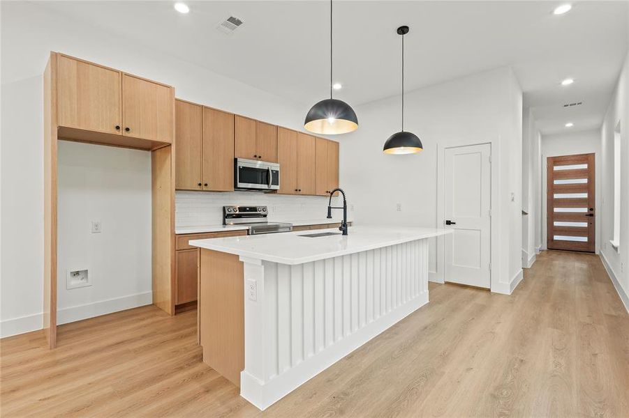 Furnished interior view inside a new home in , Dallas (Image 10).