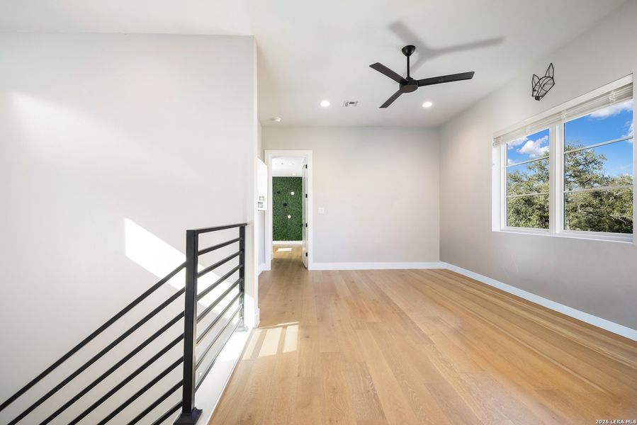 Spacious, unfurnished interior of a new home in , Bulverde (Image 22).