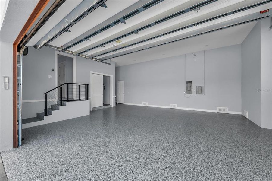 Spacious, unfurnished interior of a new home in , Punta Gorda (Image 22).