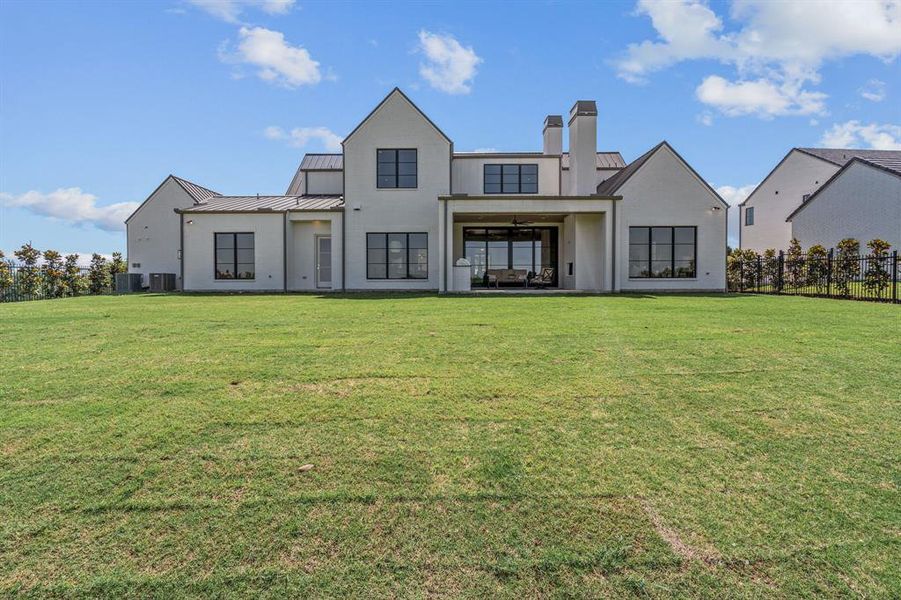 Exterior details and patio area of a home in , Fort Worth (Image 28). Exterior details and patio area of a home in , Fort Worth (Image 28).