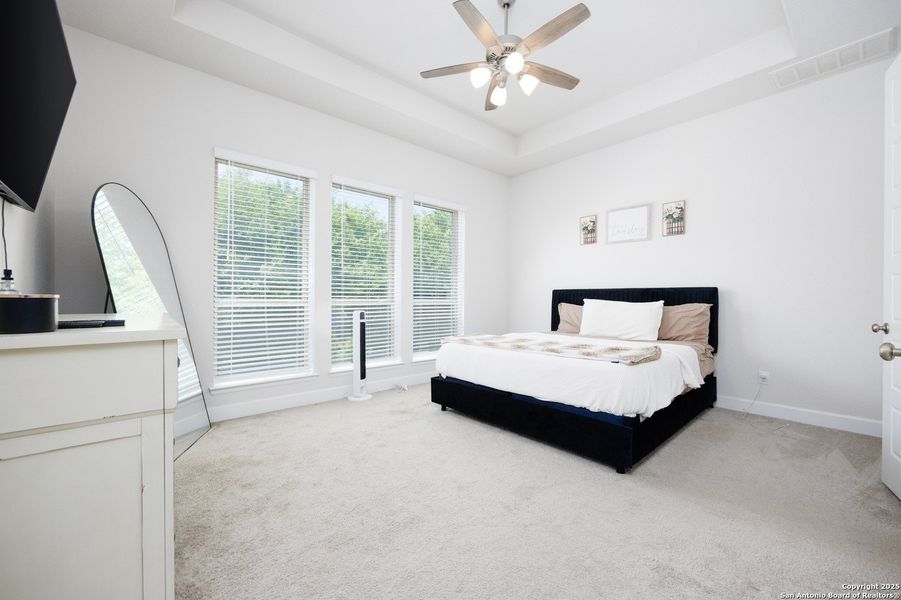 Furnished interior view inside a new home in Weston Oaks 55', San Antonio (Image 19). Furnished interior view inside a new home in Weston Oaks 55', San Antonio (Image 19).