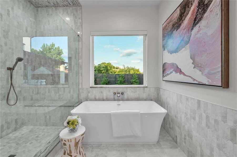 Furnished interior view inside a new home in , Dallas (Image 14).