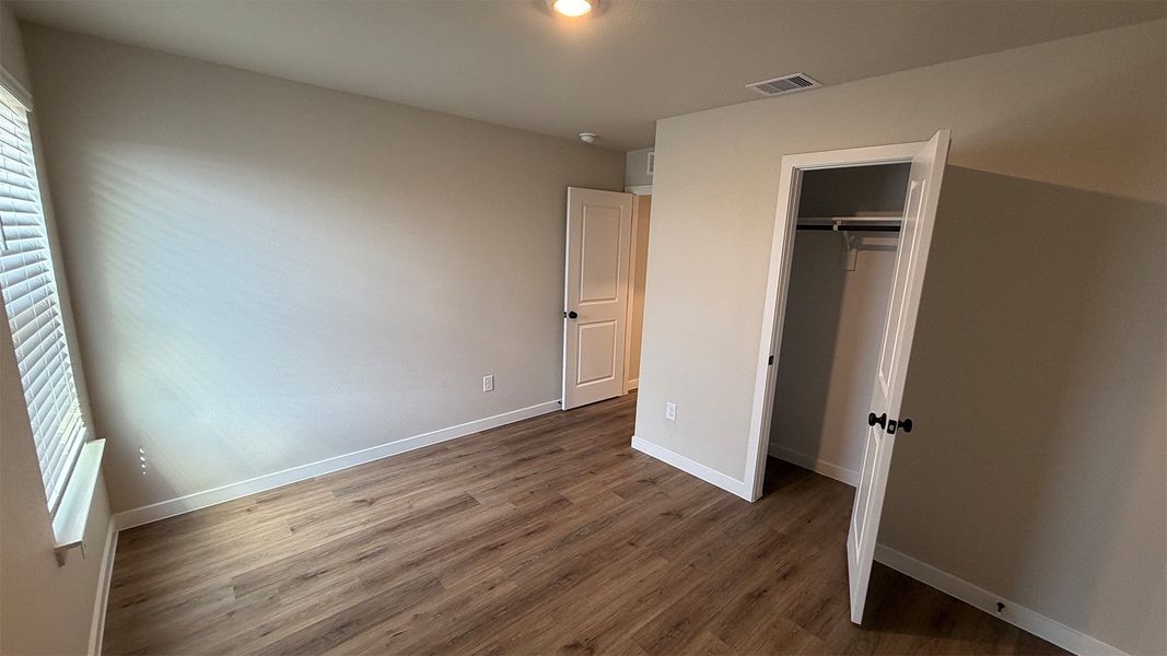 Spacious, unfurnished interior of a new home in The Lakes Northwest, Corpus Christi (Image 28).