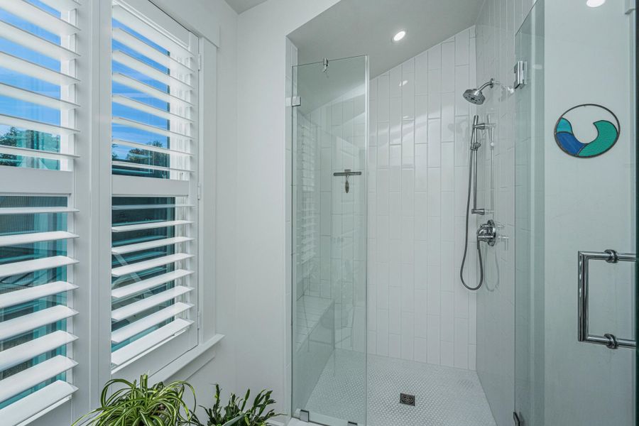 Image 45 of a home in Hayes Park.