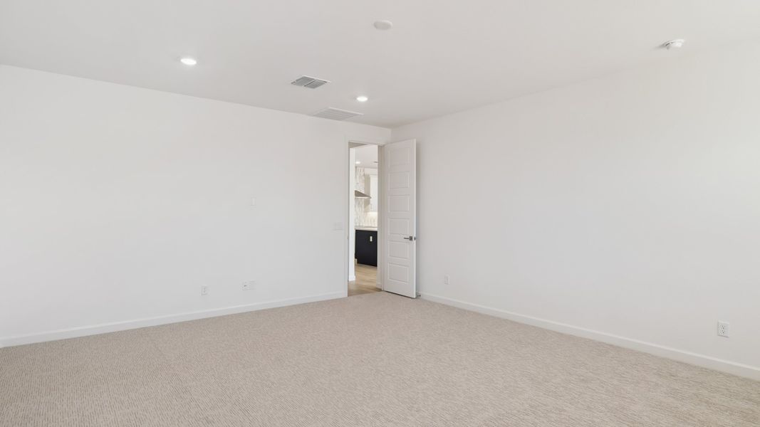 Spacious, unfurnished interior of a new home in Zanjero Pass, Waddell (Image 35).