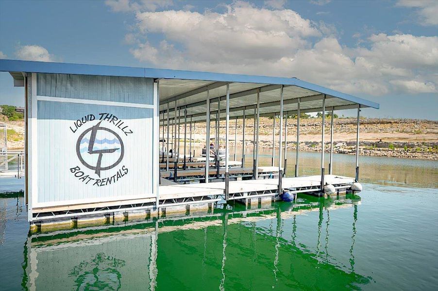 Nearby boat rentals (not included in LVPOA amenities) Nearby boat rentals (not included in LVPOA amenities)