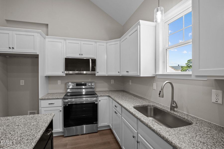 19-web-or-mls-BLS_0018 19-web-or-mls-BLS_0018