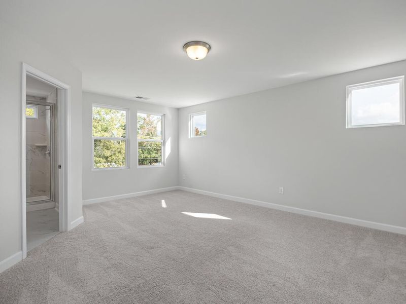 Spacious, unfurnished interior of a new home in Springvale, Fuquay Varina (Image 18).