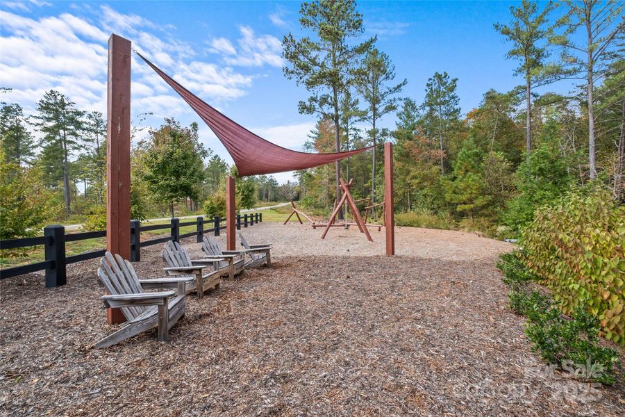 Community amenities in , Granite Falls (Image 17). Community amenities in , Granite Falls (Image 17).