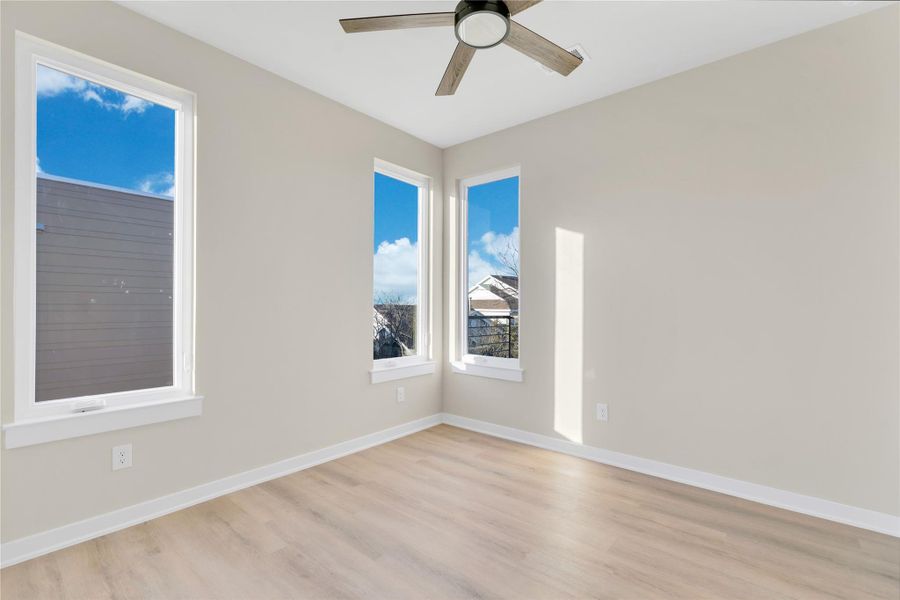 Spacious, unfurnished interior of a new home in , Austin (Image 22).