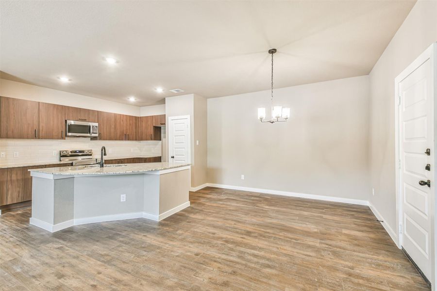 Image 41 of a home in Enclave At Dobbin.