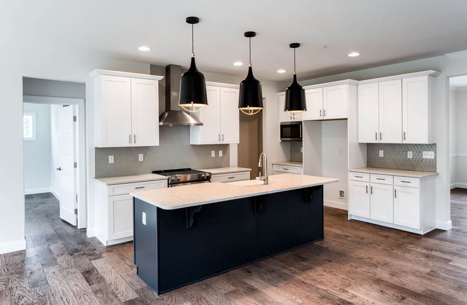 Representative furnished interior of a home built from the Arcadia by Keystone Custom Homes in Edgewater on Lake Tillery, Norwood (Image 3).
