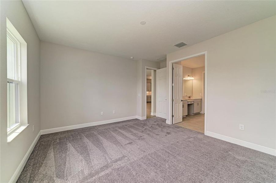 Spacious, unfurnished interior of a new home in Caldera, Spring Hill (Image 28).