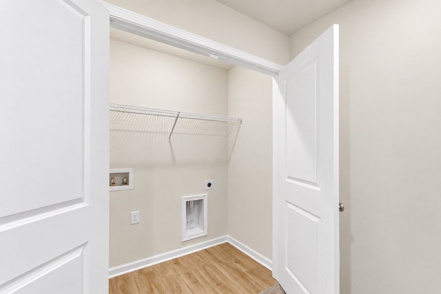 Spacious, unfurnished interior of a new home in Cameron Ridge, Columbia (Image 23). Spacious, unfurnished interior of a new home in Cameron Ridge, Columbia (Image 23).