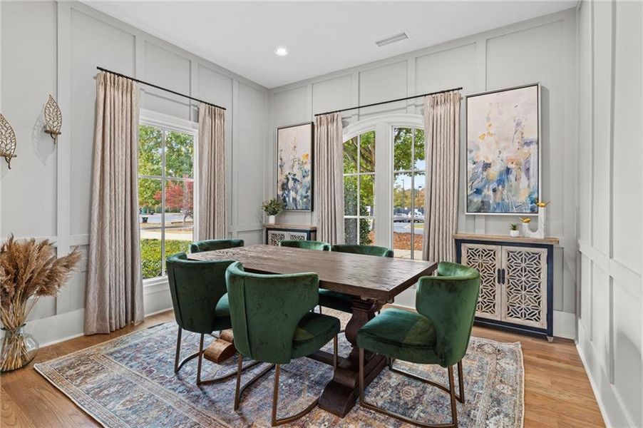 Furnished interior view inside a new home in , Dallas (Image 17).