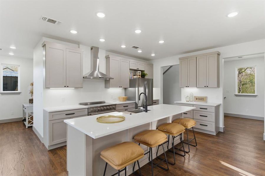 Furnished interior view inside a new home in , Denison (Image 14).