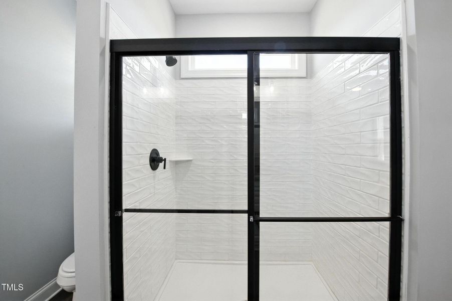 22_3901_Alpha_Ct_Bailey_NC_27807_USA-Bat