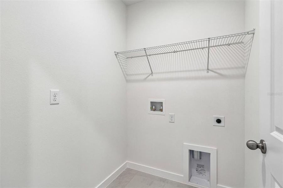 Spacious, unfurnished interior of a new home in Liberty Trace, Haines City (Image 14).